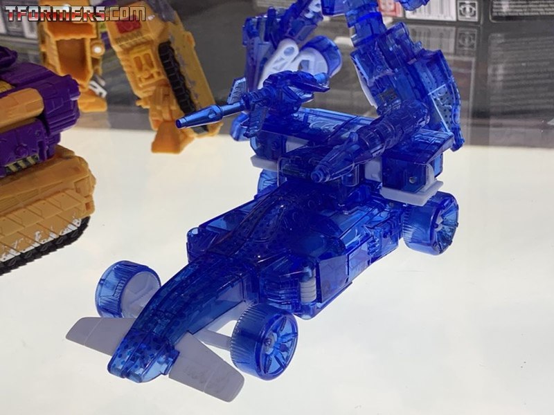 SDCC 2019  Ratchet, Impactor  Holo Mirage Powerdasher  Greenlight  (3 of 29)